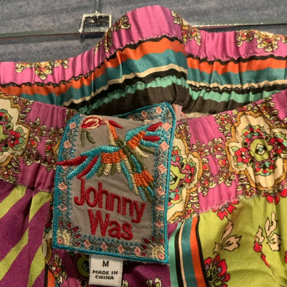 Johnny Was outfit… shirt and pants…like new… - Picture 6 of 9